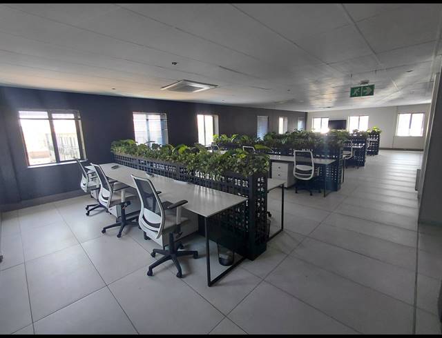 270M² OFFICE TO LET IN VORNA VALLEY